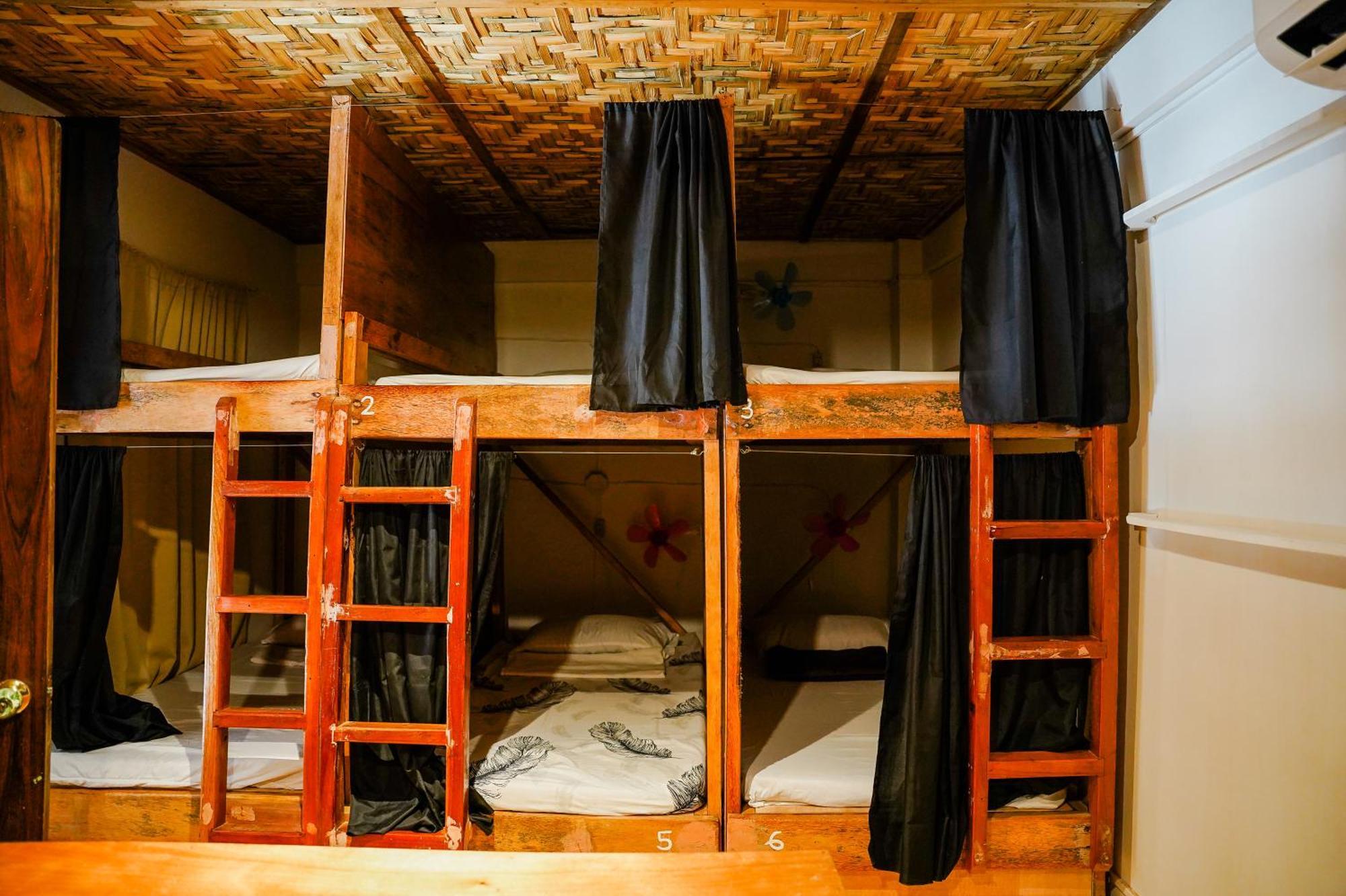 Yes Surf Siargao Hostel General Luna  Exterior photo