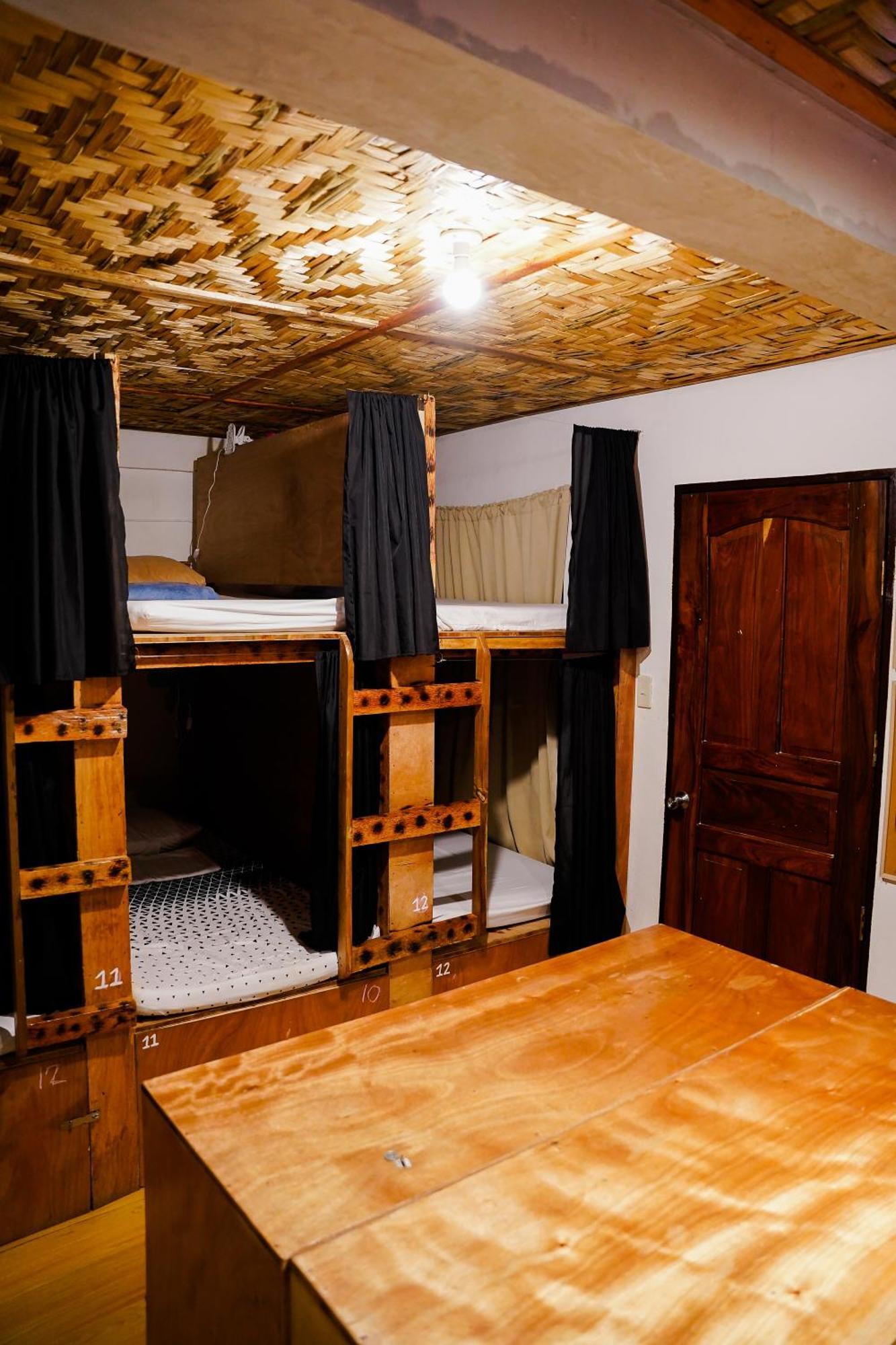 Yes Surf Siargao Hostel General Luna  Exterior photo